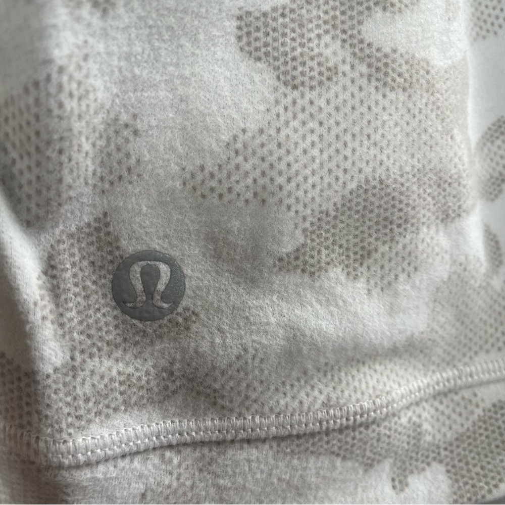 Lululemon Its Rulu Run Long Sleeve Shirt
Heritage Camo Jacquard Vapor Gull Grey - Picture 5 of 8